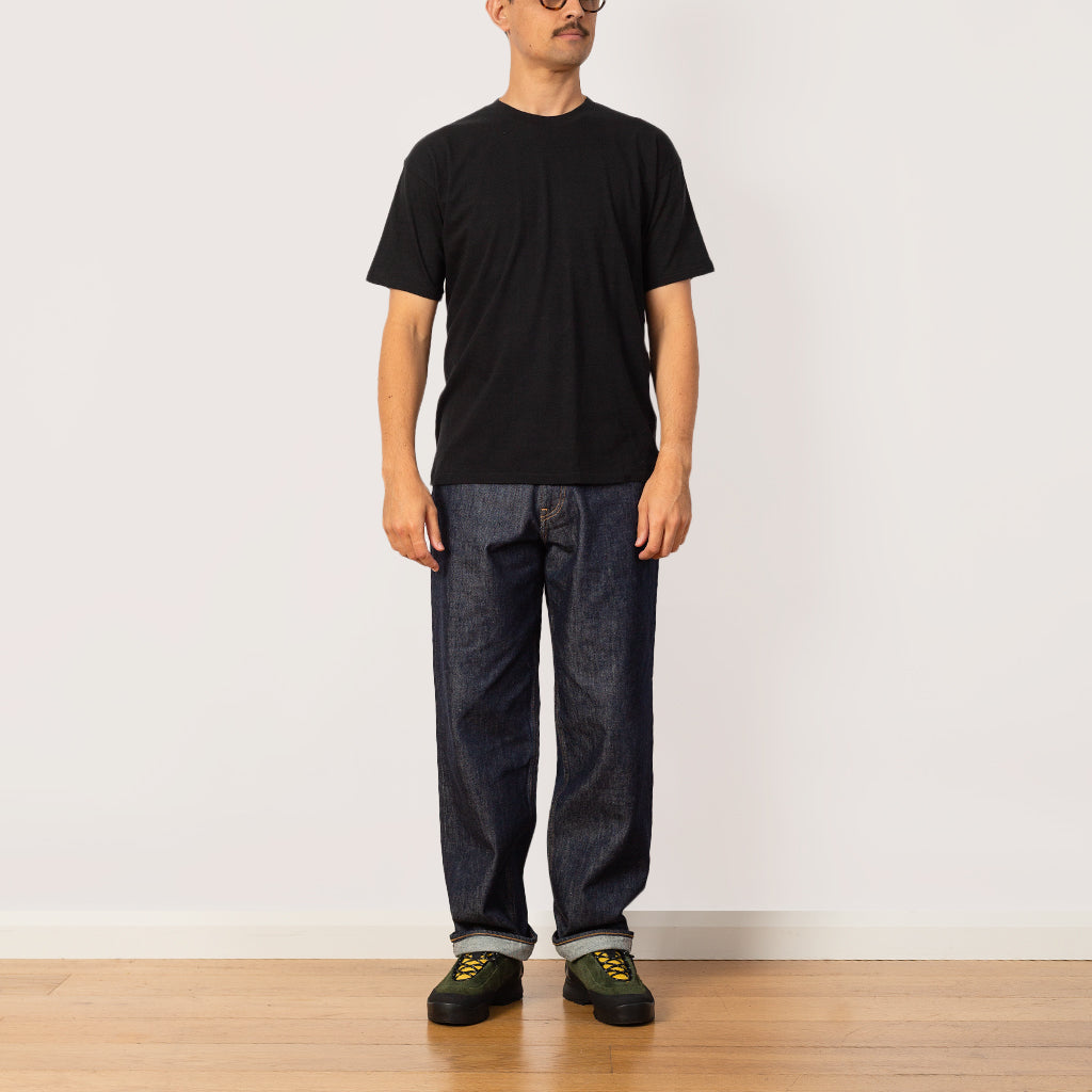 Seamless Crew Neck Tee - Black