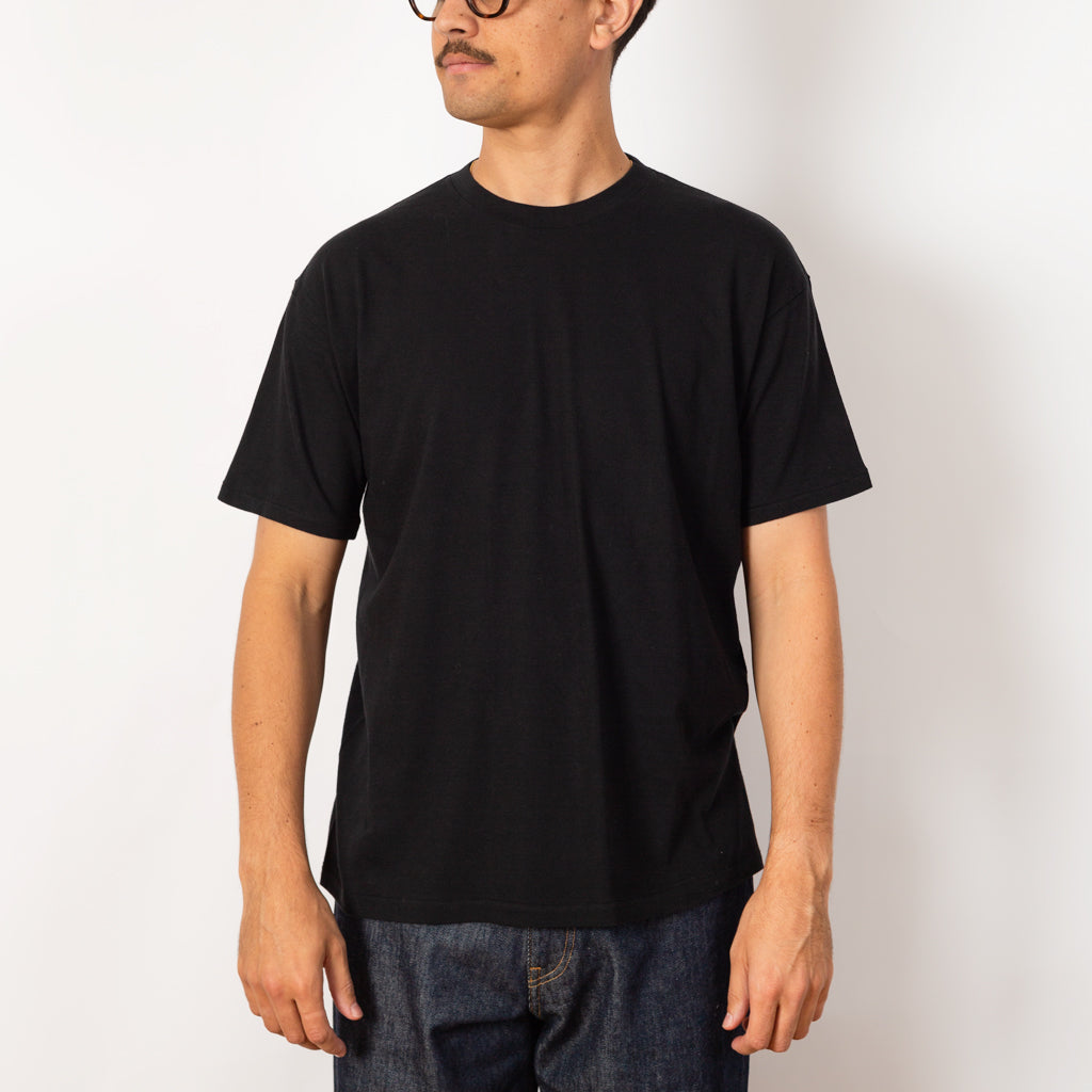 Seamless Crew Neck Tee - Black