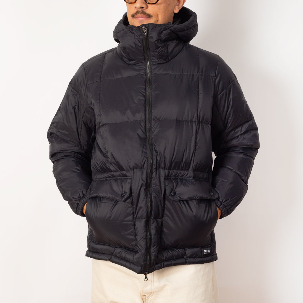 Packable Down Volume Hooded Black Taion Peggs son