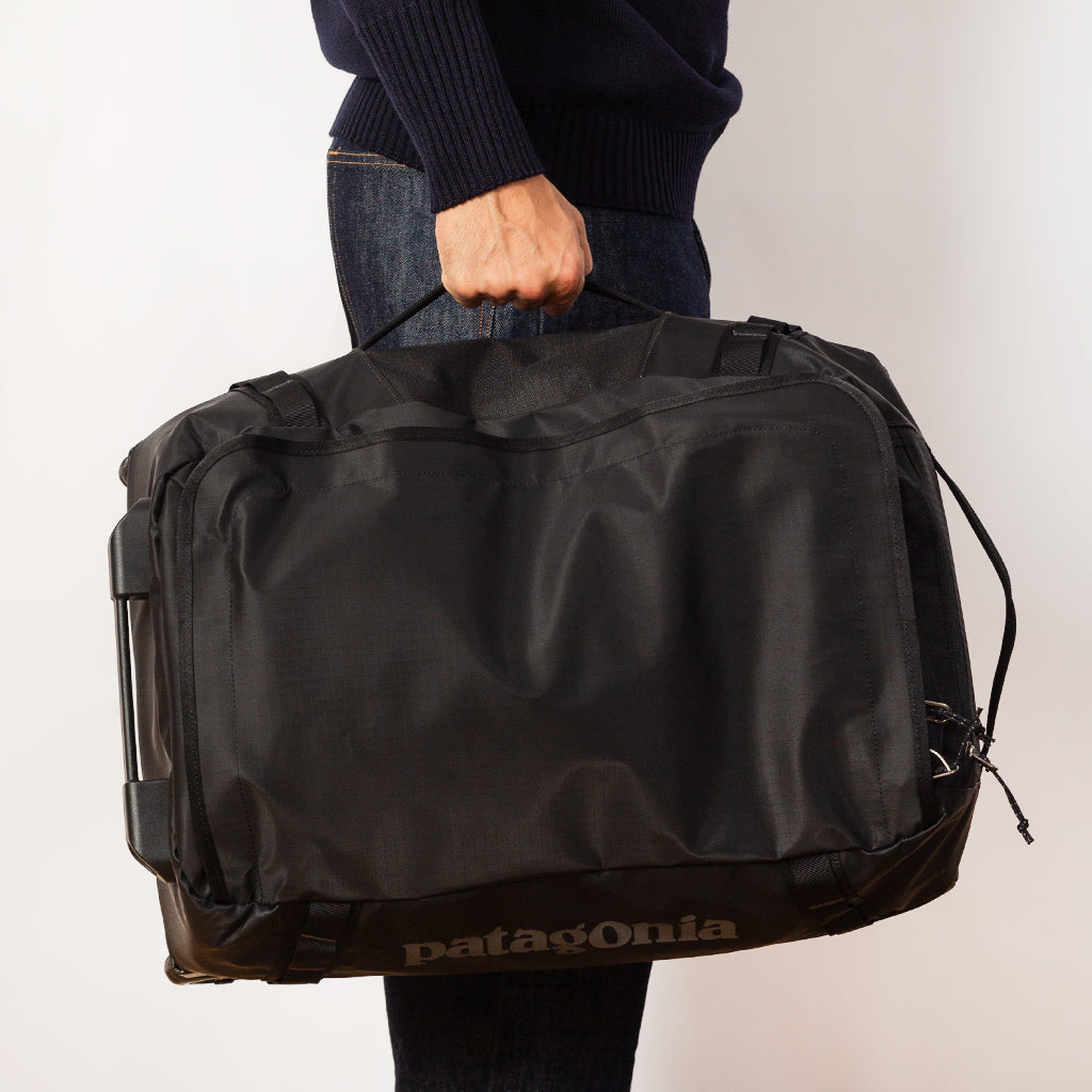 Black Hole Wheeled Duffel 40L - Black