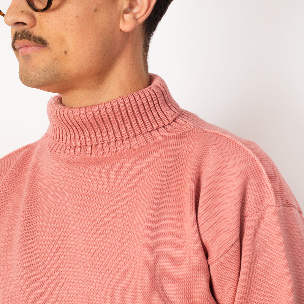 Seaman Turtleneck - Lyserod