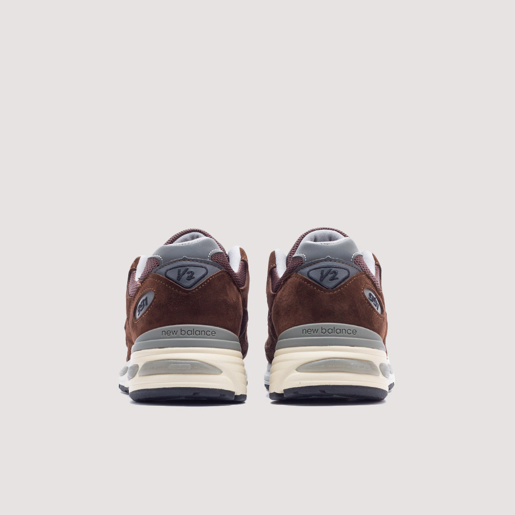 U991 BR2 - Pinecone/Brown