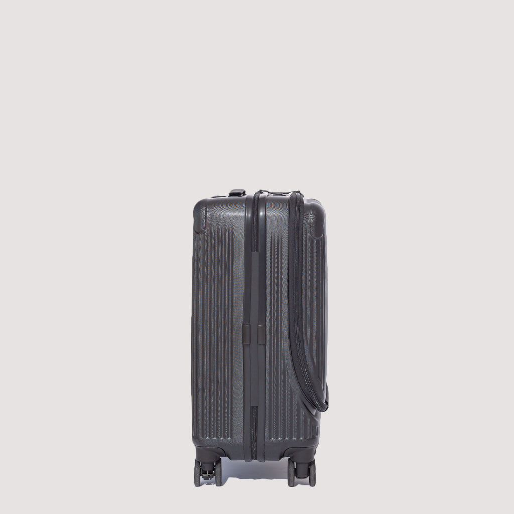 Trolley Suitcase 34L - Black