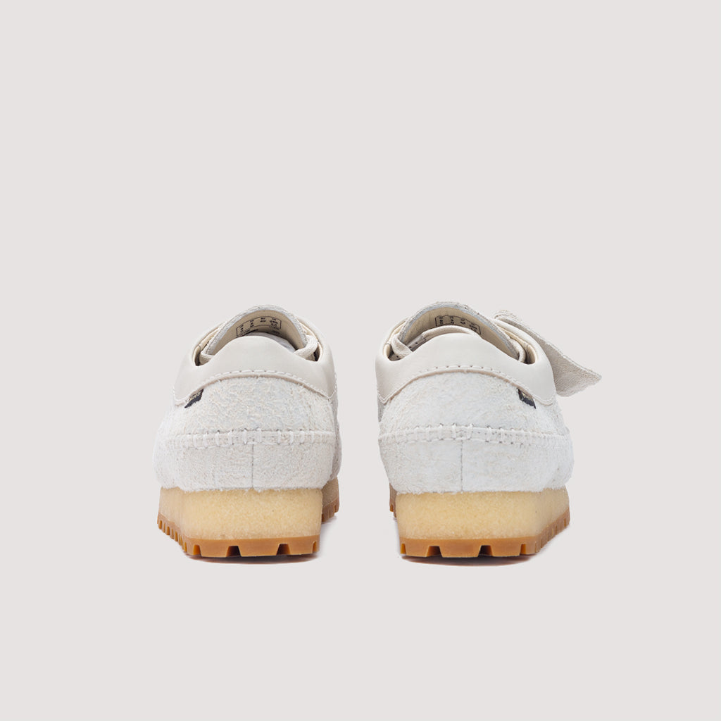 White clarks hot sale weaver