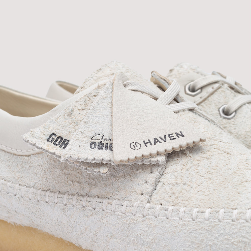 White clarks sale weaver