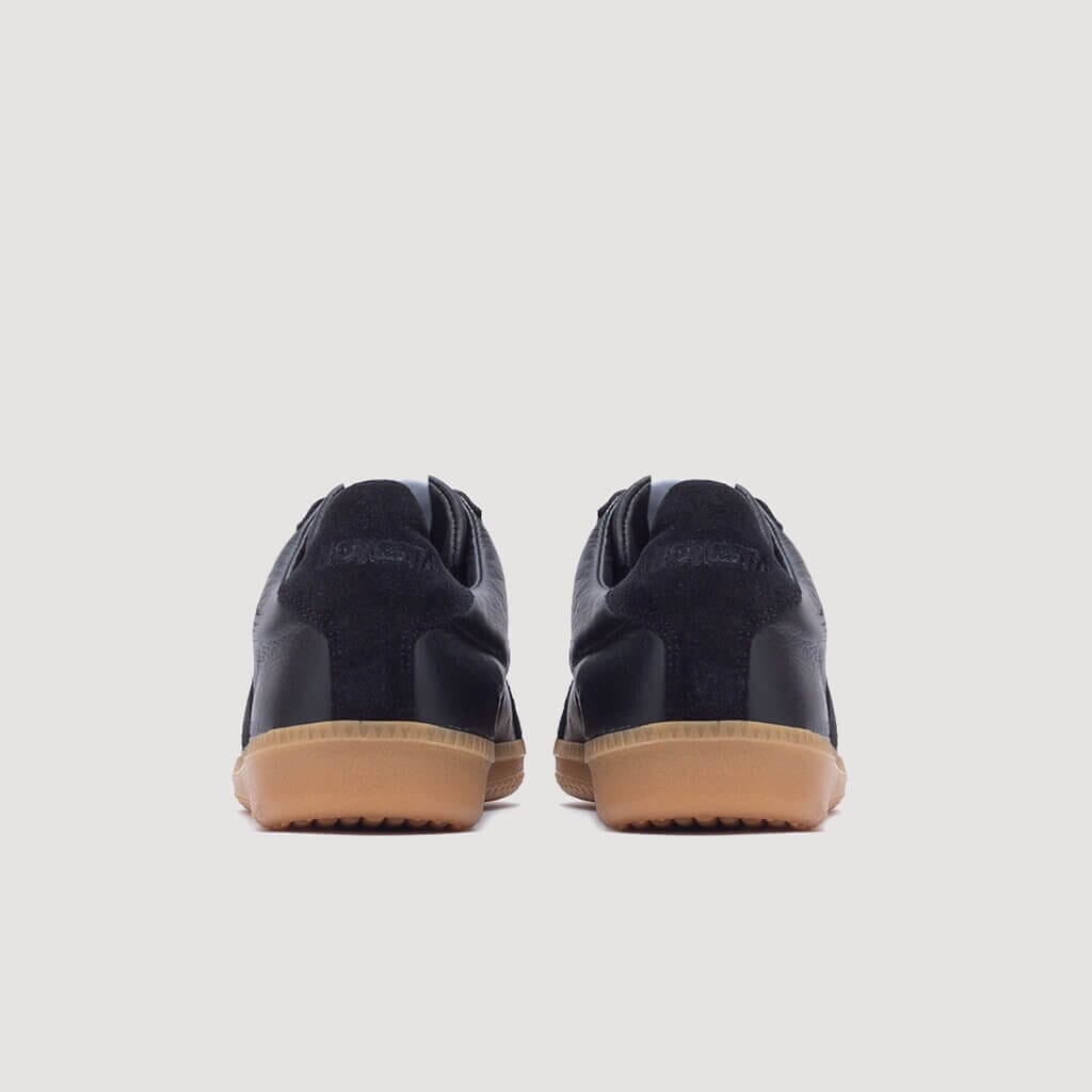 Black trainer gum sole online